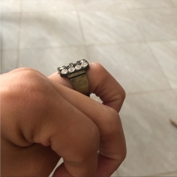 Stretchy Rhinestone Necklace - Picture 3 of 5